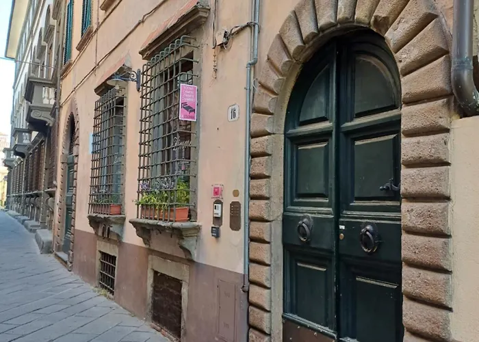 La Colonna (Historic Centre)