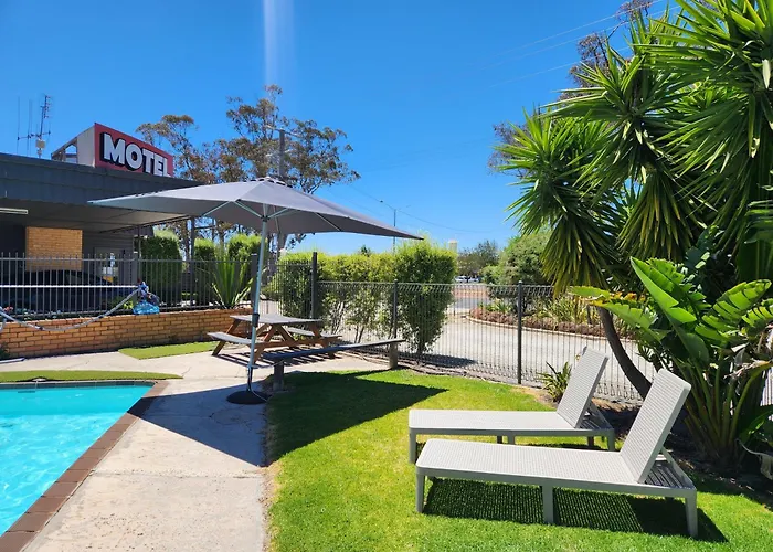 3 star hotel: Calder Family Motel