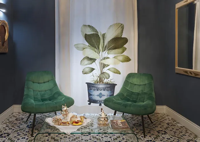 Palazzo Arone dei Baroni di Valentino