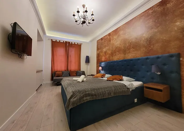 Chmielna 5 Rooms&Apartments