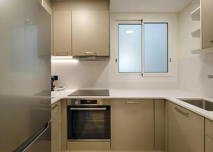 Apartamento: Eixample Building Apartments By Mercedes Heritage