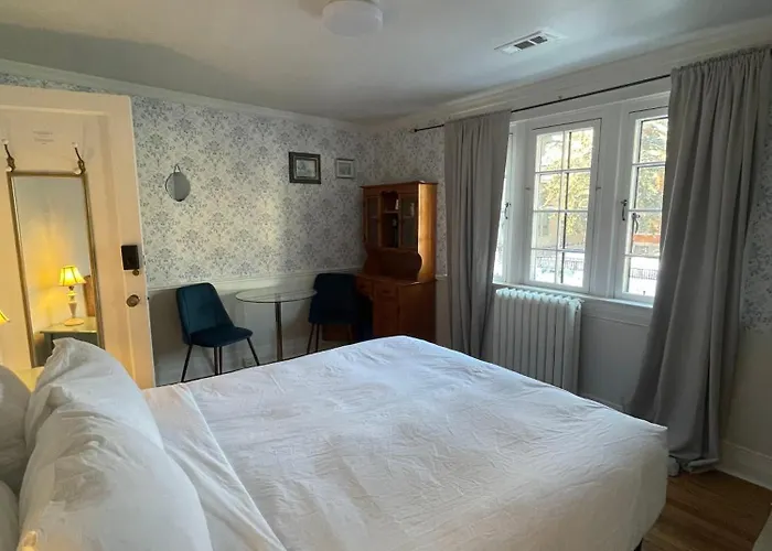 Cheap hotel: The Ambassador