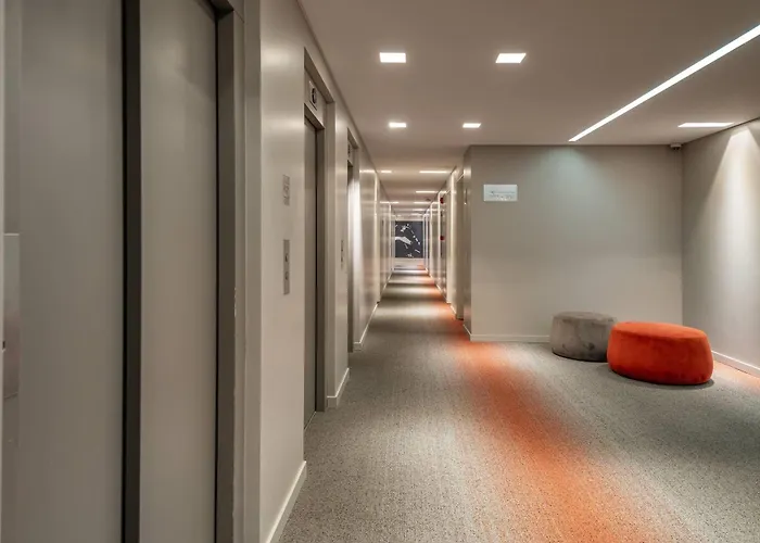 Dazzler By Wyndham Polo