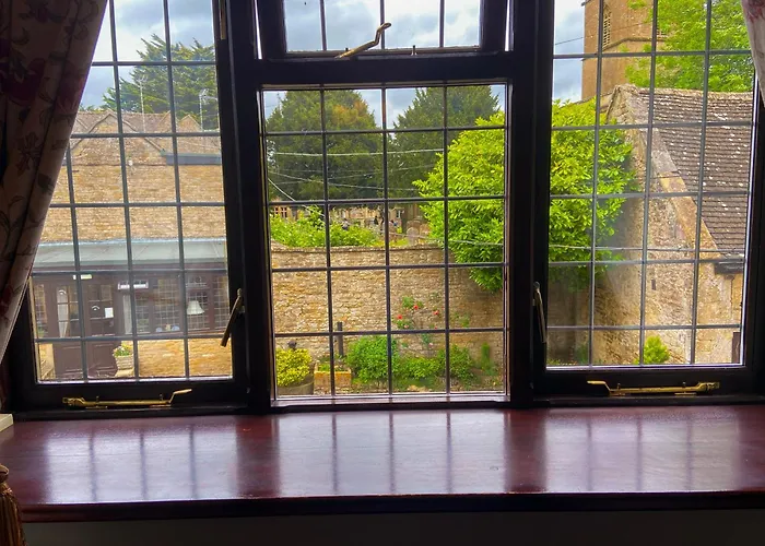 Stow Lodge Hotel