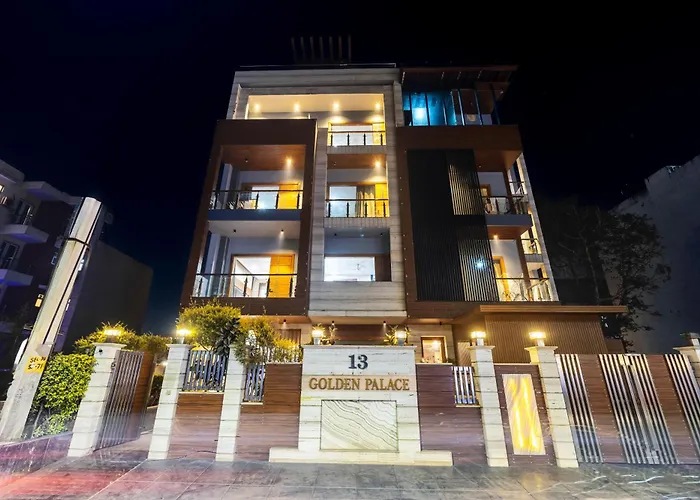 Family Hotel: The Global Hotel By Platinum I Near Medanta Hospital I Sector-38 I Gurgaon