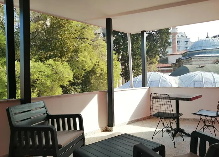 Emirhan Guesthouse & Suites