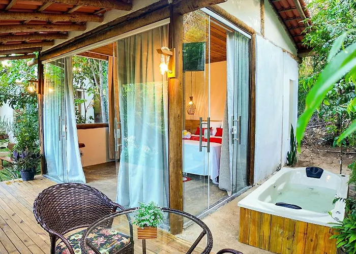 Aruana Suites com Cafe da manha,Piscina, Reserva Natural da Sapiranga 5km da Vila de Praia do Forte