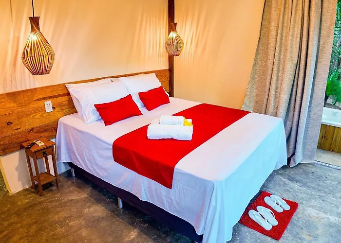 Aruana Suites com Cafe da manha,Piscina, Reserva Natural da Sapiranga 5km da Vila de Praia do Forte