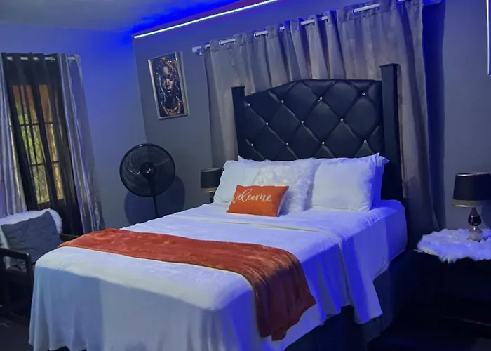Tashari Luxury Rustic Inn