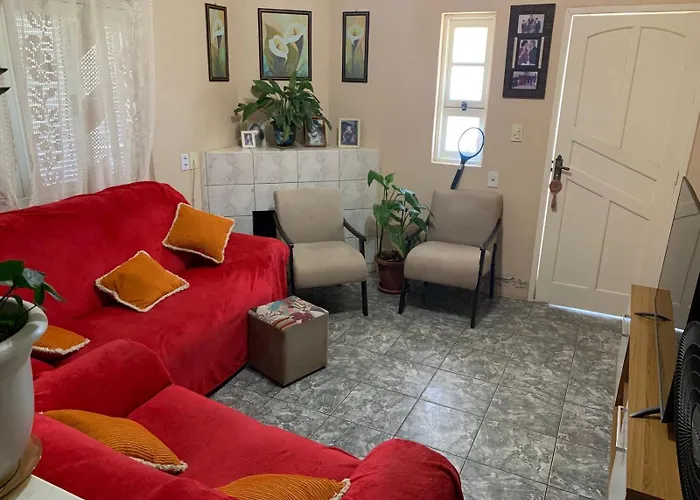 104-Casa com dois quartos, sala de estar e cozinha,Pousada HG