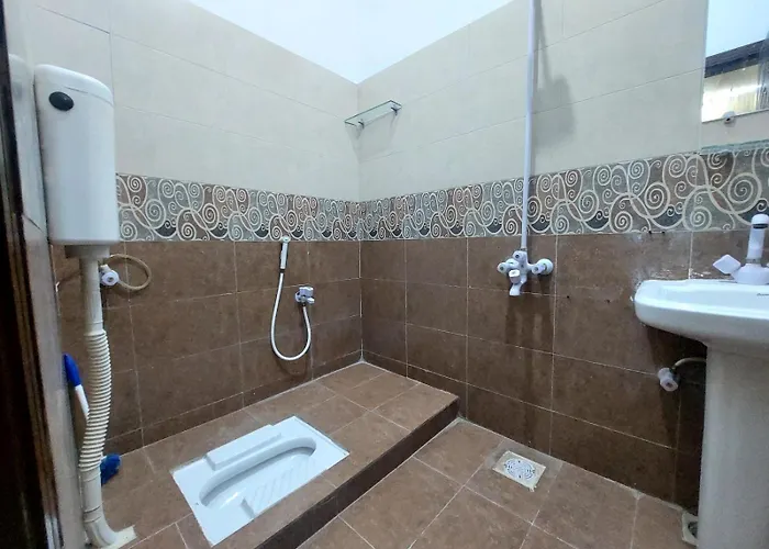 Hosthub Guest House Gulshan Iqbal