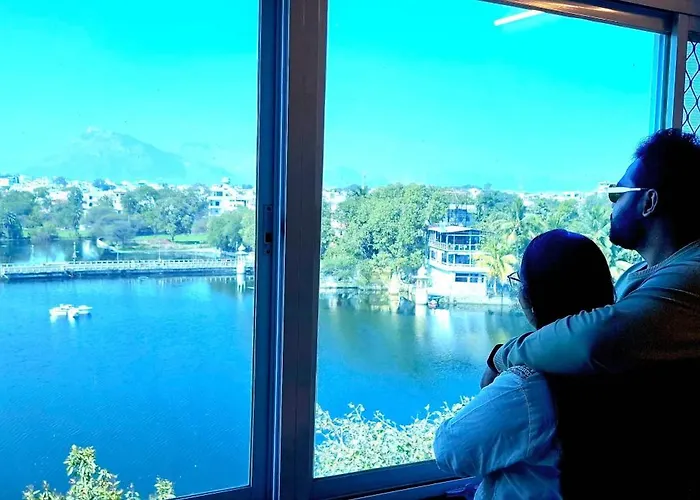 Antariksh -A Beautiful Homestay Near Lake Pichhola