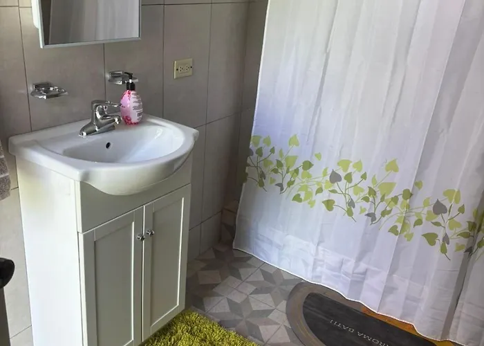 Hibiscus Bliss Getaway