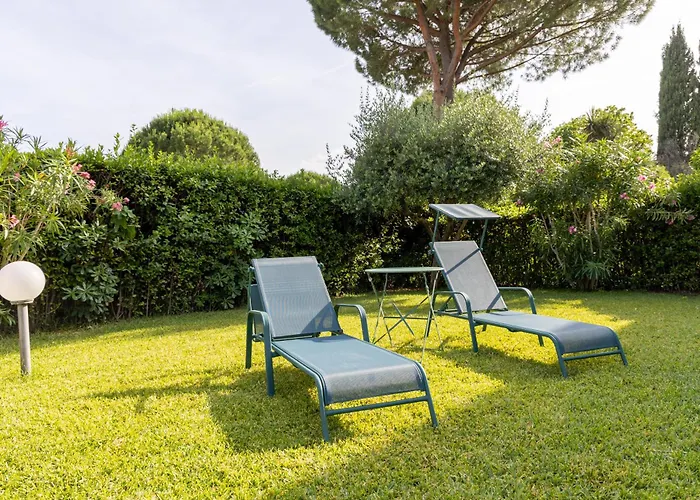 Residence Il Boschetto - Villa Con Piscina