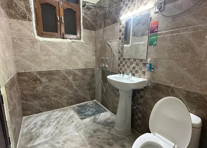 Hotel Ashray Noida