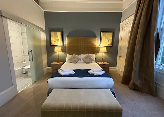 Apartment: Principal Apartments - West End