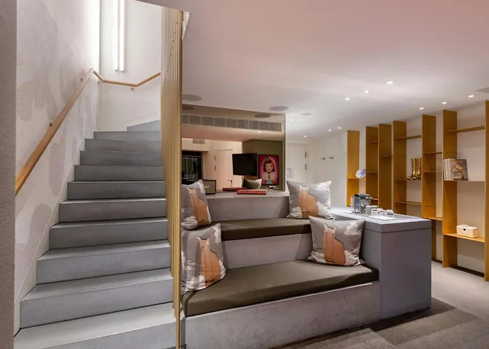  W Amsterdam