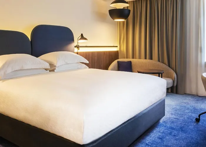 Hotel with view: Crowne Plaza - Nice - Grand Arenas By Ihg