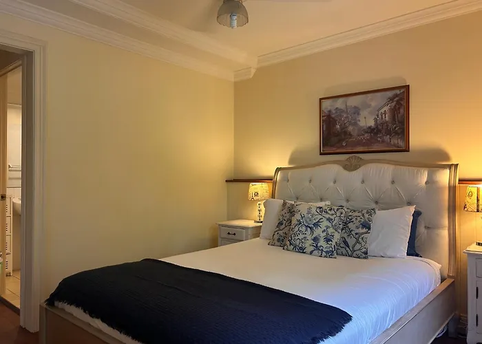 Kent Street Retreat