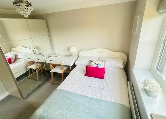 Cosy Room Near Poole, Dorset