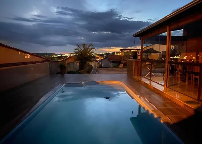Fonsecas House Suítes Privativas com Piscina e Vista da Cidade