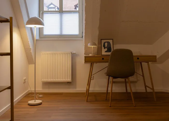 Bm Rooms Innenstadt - Grosse Moderne City Zimmer Mit Eigenem Bad Im Herzen Der Stadt