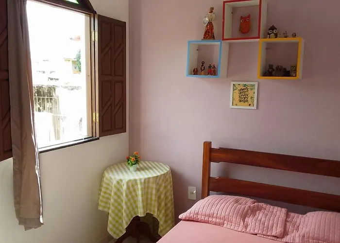Casa Rosa da Ilha - Suíte Confortável com Ventilador e Jardim