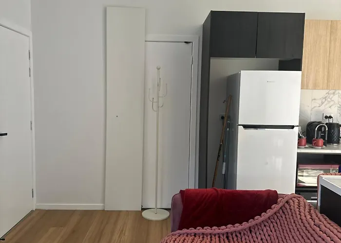 Cherrie Studio & Court Yard Private Pet Friendly Free Parking