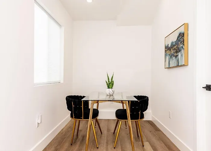 Stellar Sherman Oaks One Bedroom Close To Universal Studios