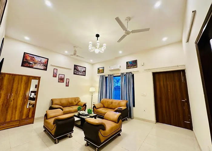 Hotel Oxygen Inn-Noida Sector 51