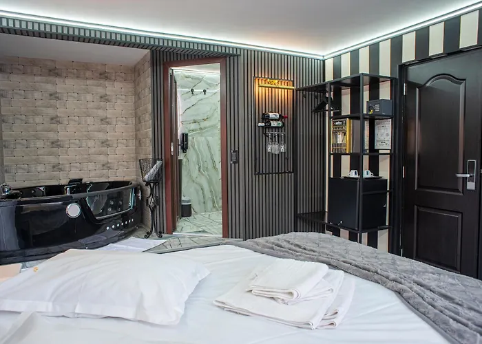 Pension Casa Wenge - Jacuzzi Room