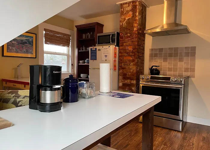 Portland International Guesthouse