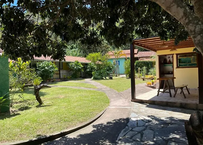 Pousada Embaubas