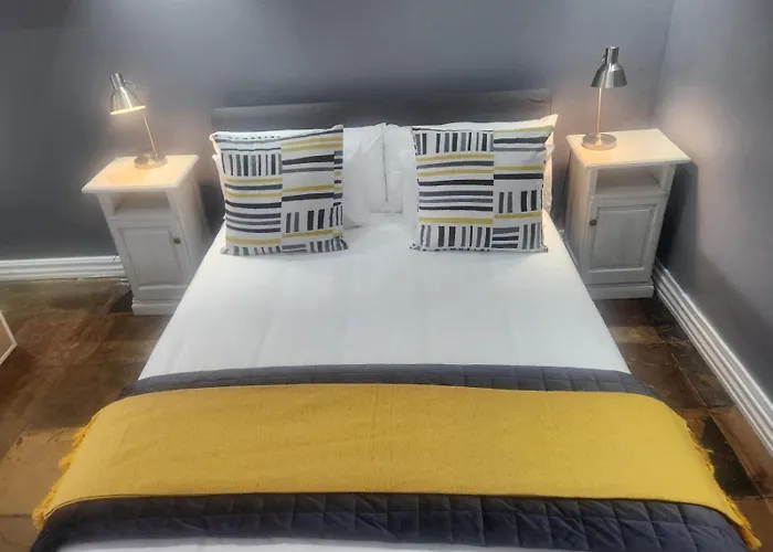 Family Hotel: The Lantern Guesthouse