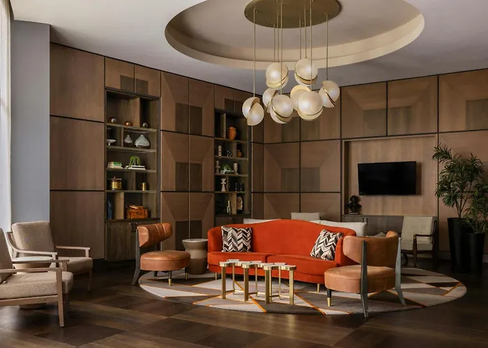 Resort: The Tess, Autograph Collection