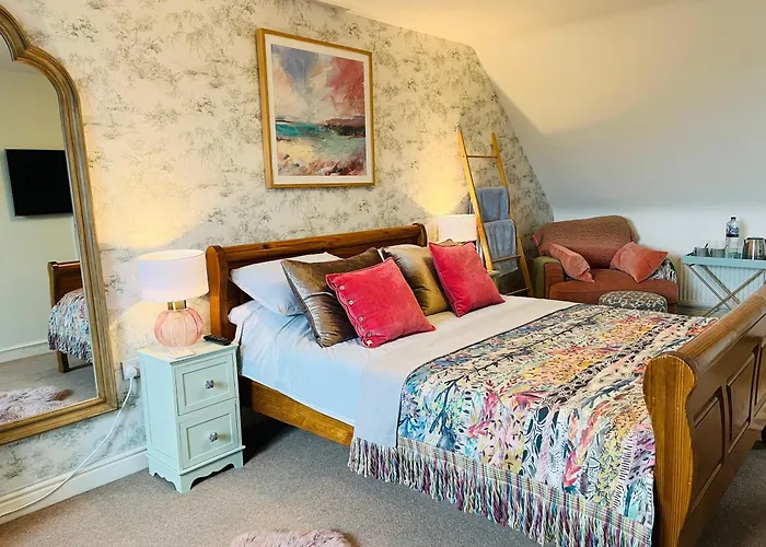 Number 2, Spacious Rooms, Near Ironbridge!