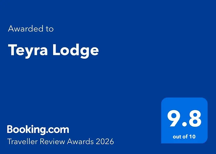 Teyra Lodge