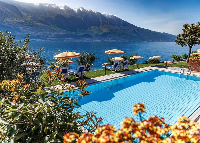 Hotel con piscina: Hotel Lido