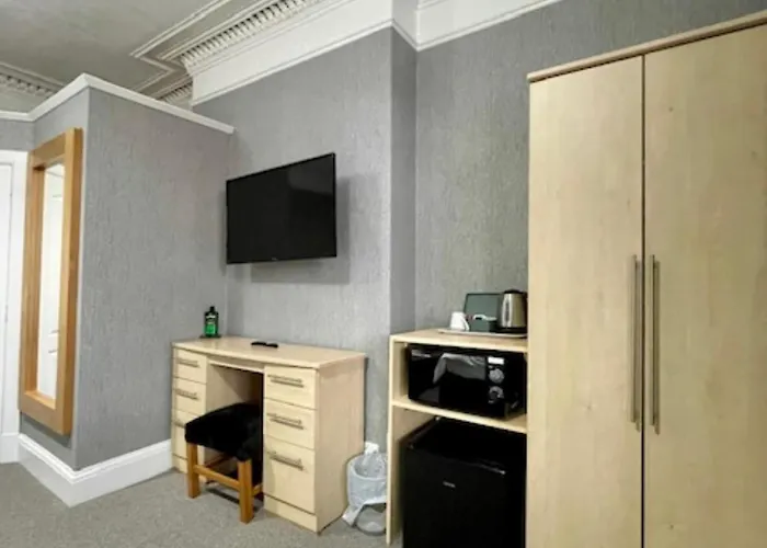 Vaila Guest House
