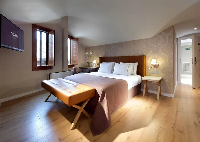 Central hotel: Exe Casa De Los Linajes