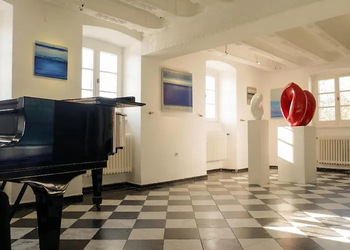 Rhein River Guesthouse - Direkt Am Rhein