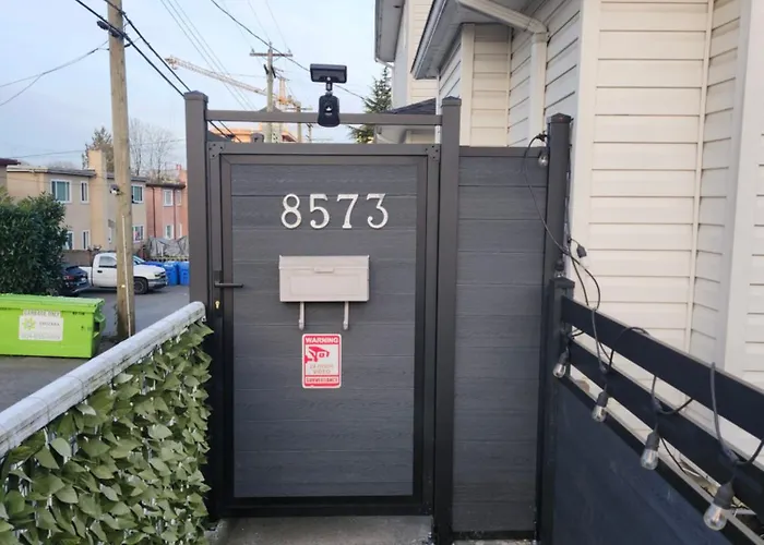 Marpole Guest House