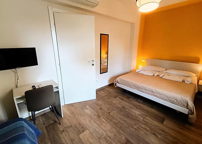 Iarsera Rooms And Apartment