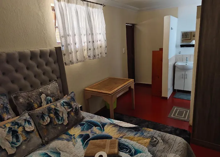 Jolly Suites