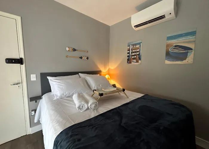 Moreno Guest House Com Piscina Climatizada, Churrasqueira Praia De Itaguare E Riviera