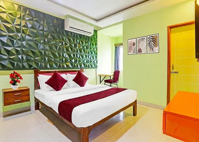 Starlight Hotels DLF Trade Center Miot chennai