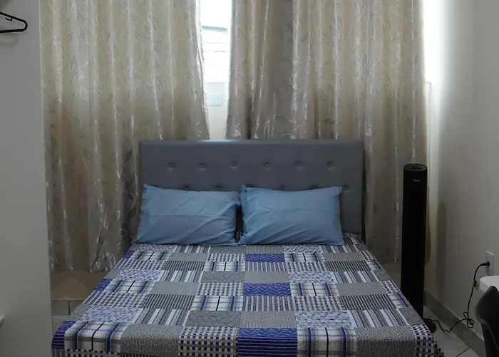 07 - Quarto Com Banheiro Compartilhado, Proximo A Pampulha