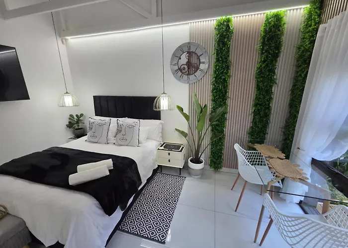 Indulge Deluxe Accommodation
