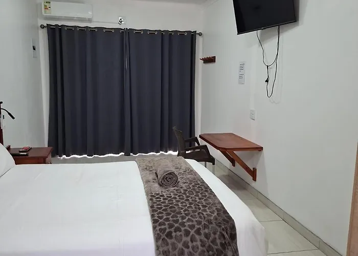 Unit 17 Sunbird Self-Catering