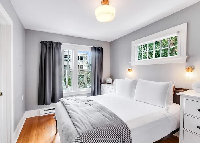 Montlake Hideaway In Spite House